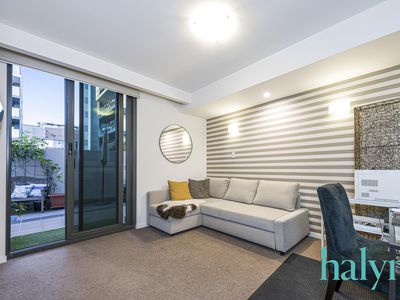 2 / 90 Terrace Road, East Perth