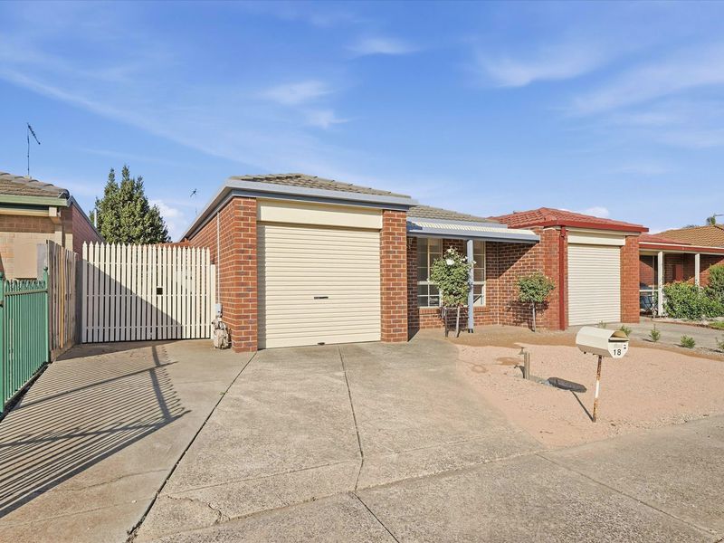 18 PROVENCE GROVE, Hoppers Crossing