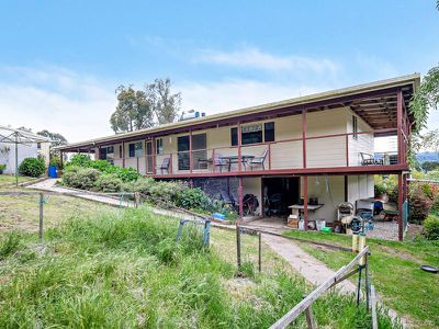 42 Autumn Road, Cradoc