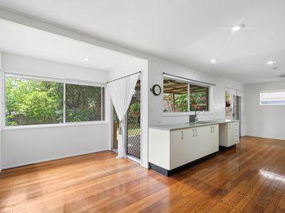 34 Binnalong Street, Rochedale South