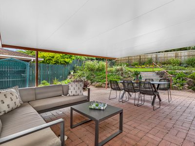 16 Malachite Street, Keperra