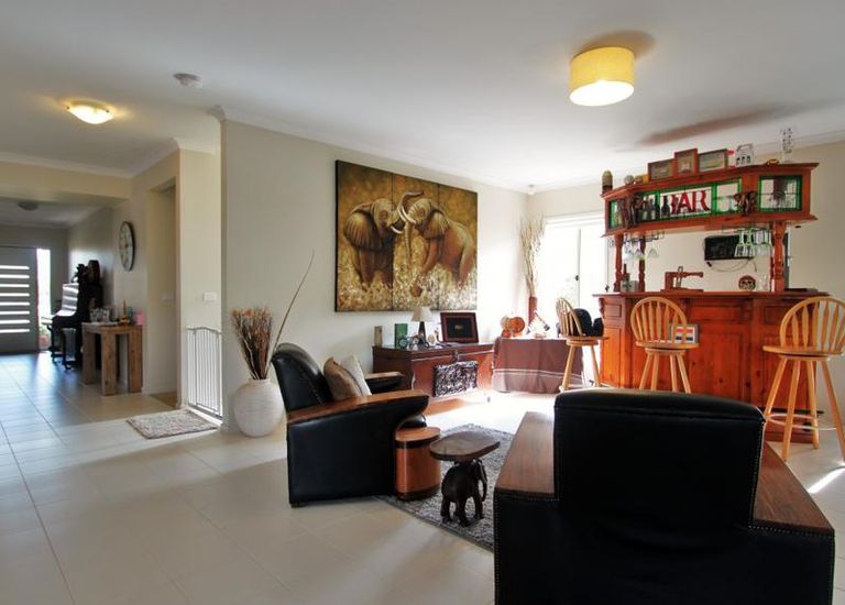 5 Nossal Drive, Point Cook