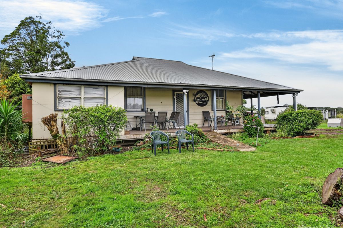 124 Burgmans Lane, Lansdowne