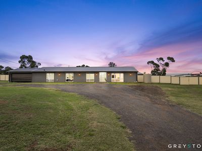 2-4 Outlook Ride, Kurunjang