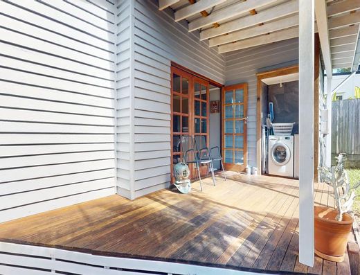 Charming little gem  *** Unfurnished *** image 11