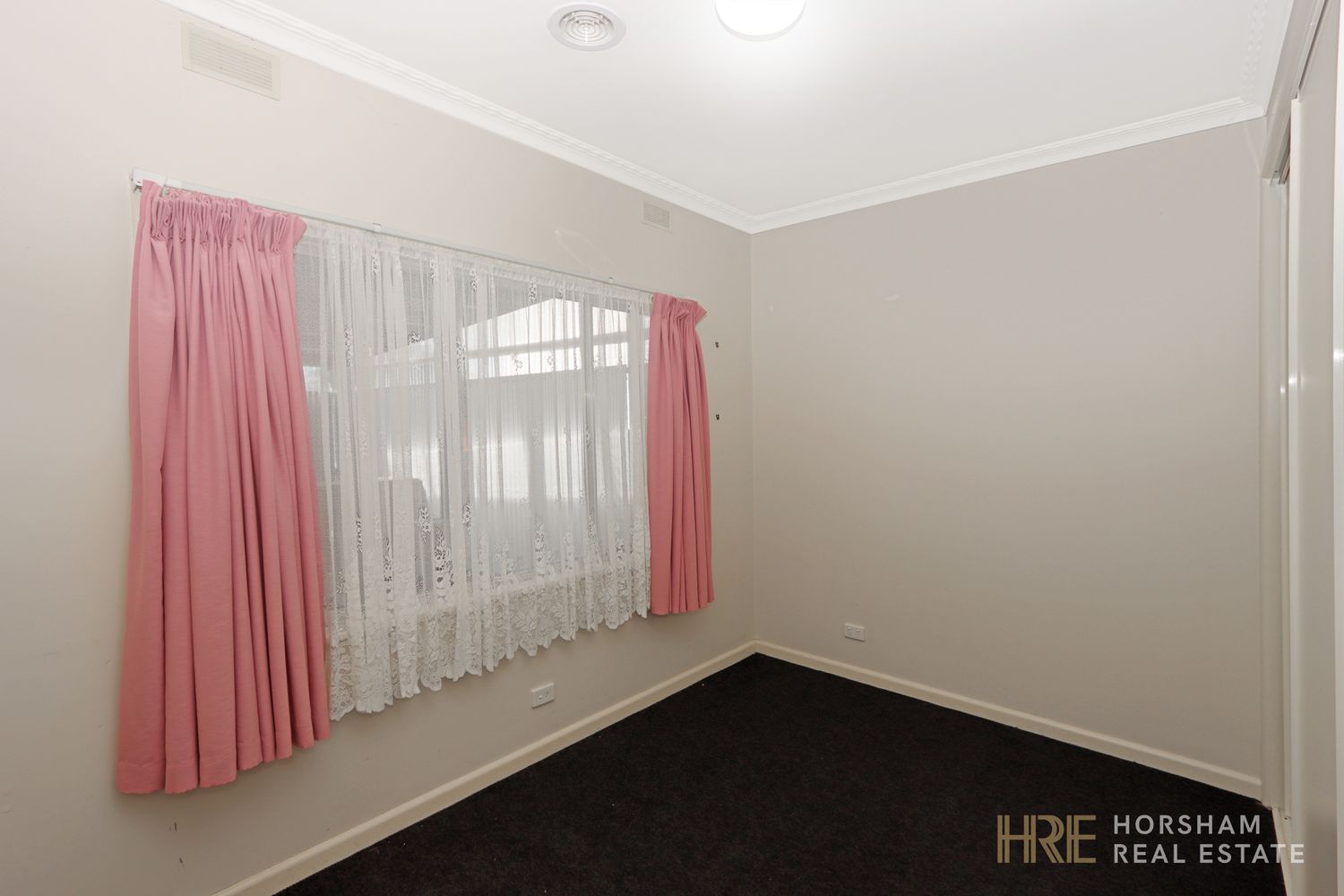 17 Howard Street, Horsham