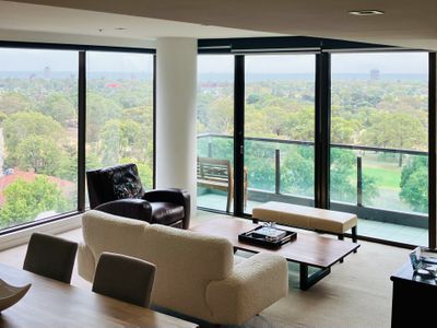 1005 / 480 St Kilda Road, Melbourne