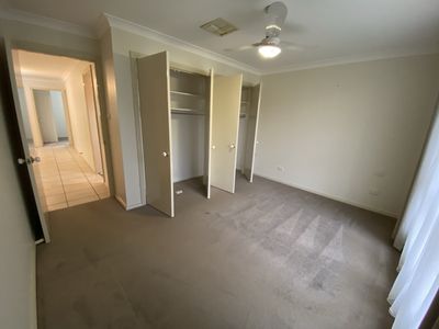 8 Wren Place, Dubbo