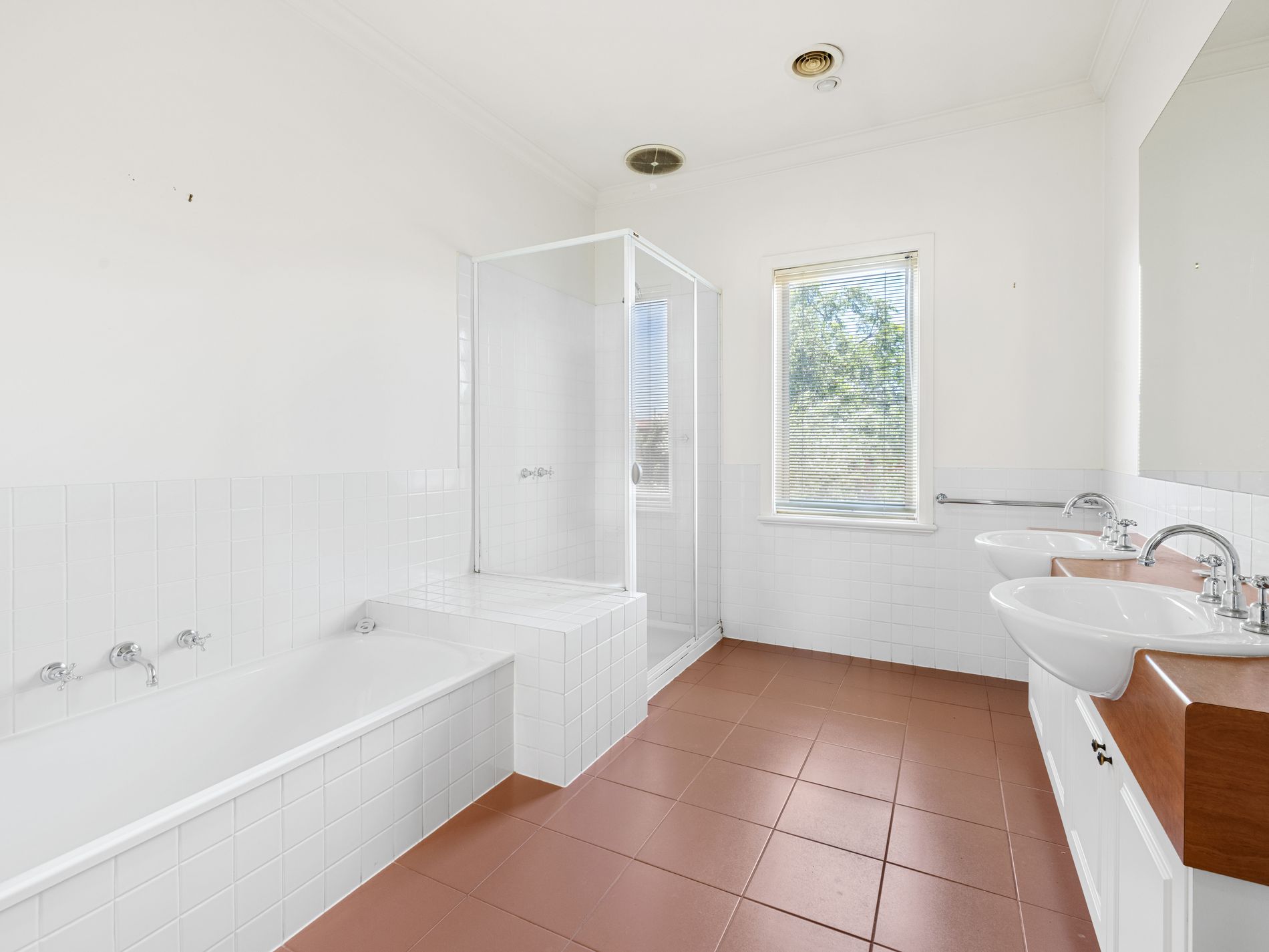 46 Crofton Drive, Williamstown