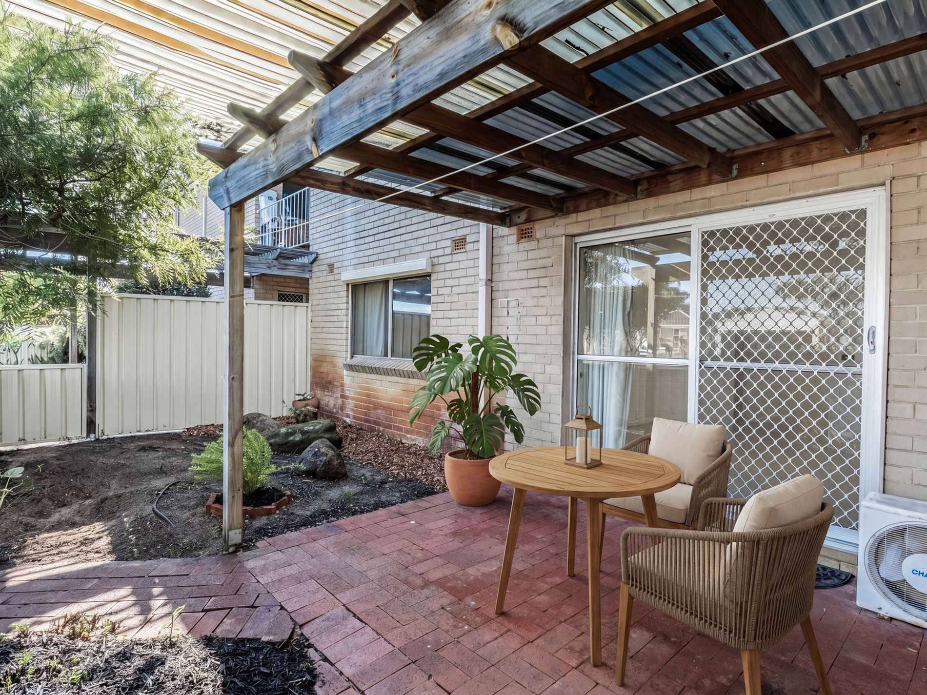 4 / 22 Chester Avenue, Dianella