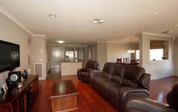 18 Carlisle Drive, Beaconsfield