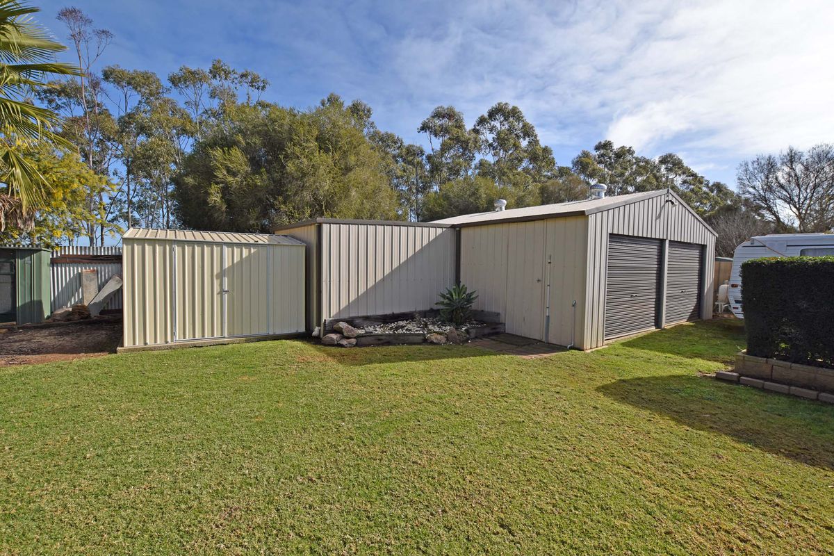 24 Waverley Avenue, Merrigum