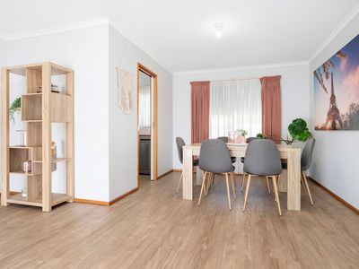 2 TEMPLETON PLACE, West Wodonga