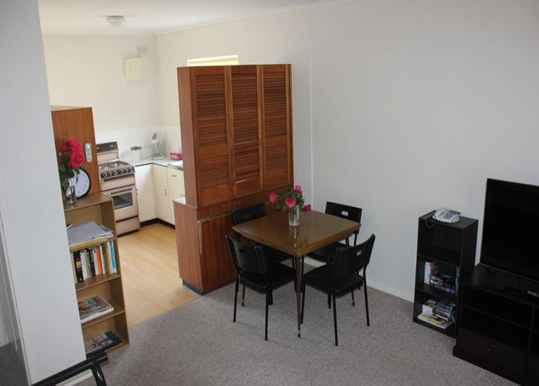 1 / 72 Downing Street, Hove