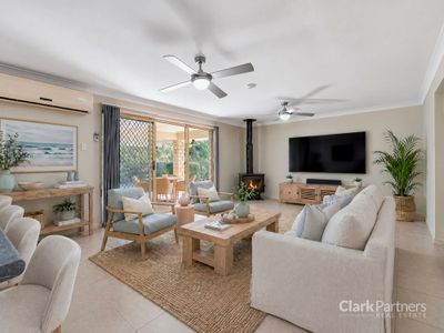 8 Dalewood Place, Fernvale