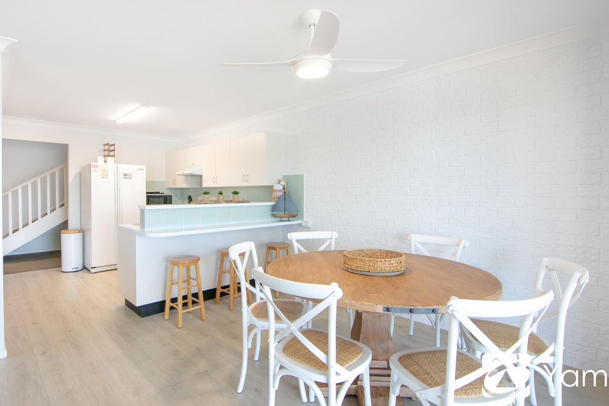 1 / 28 The Mainbrace, Yamba