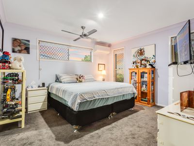 32 Lilly Crescent, Kallangur