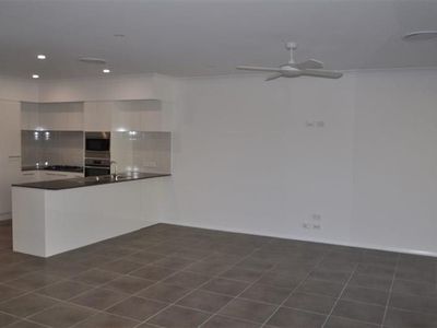 2 / 56 Clement Street, Forbes