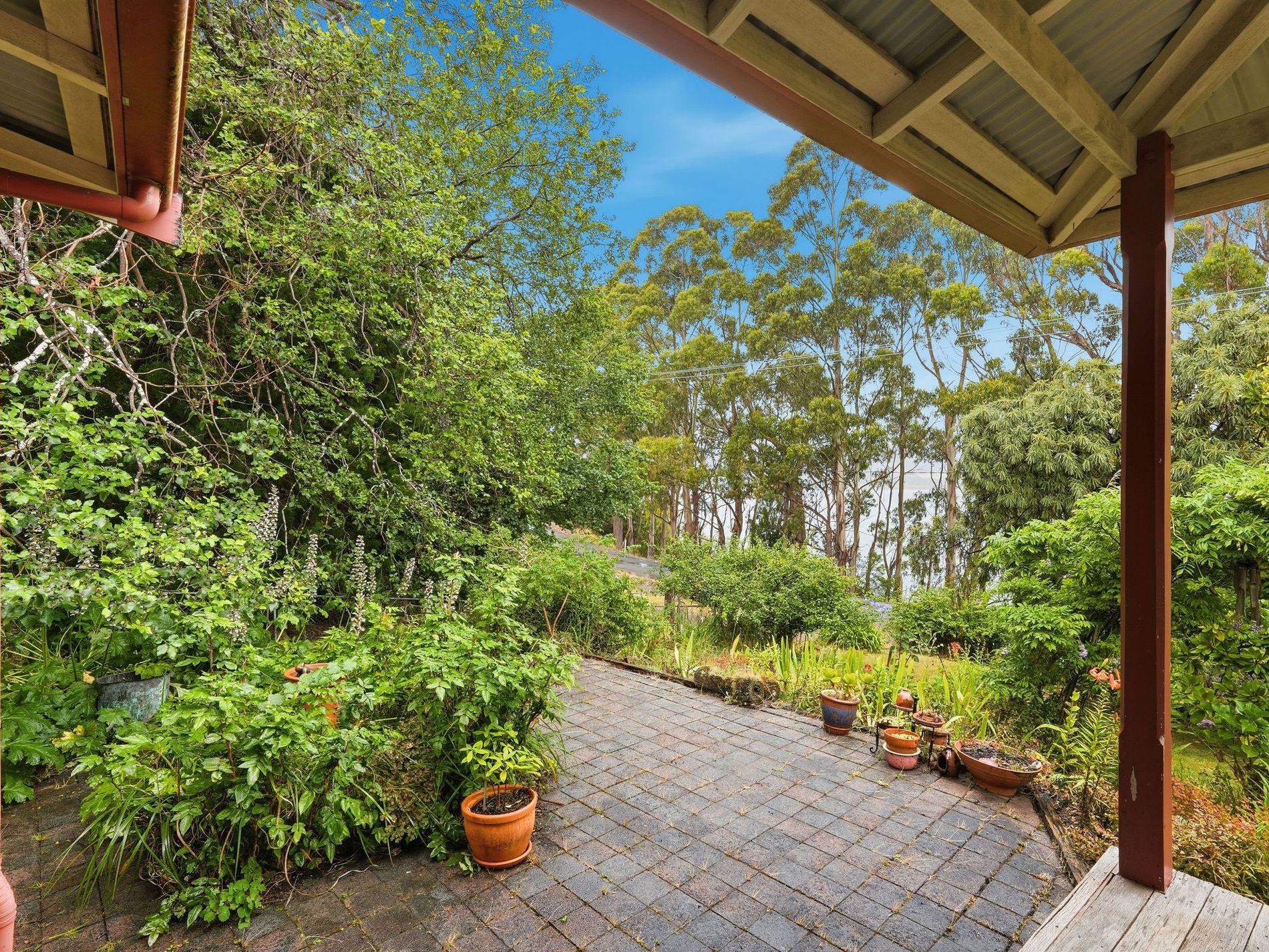 412 Lymington Road, Lymington