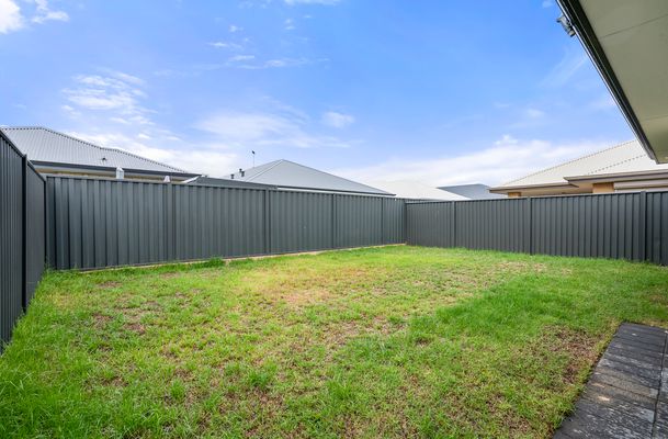 25 Wallarah Cct, Baldivis