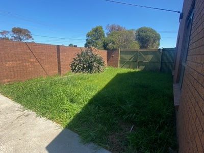 1 / 21 Mayfield Grove, Altona Meadows