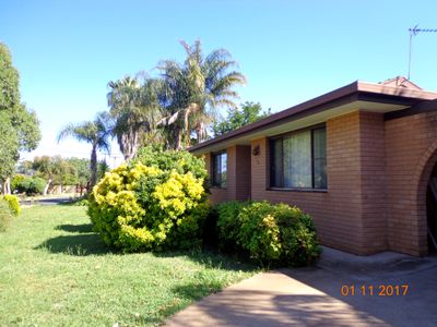 24 Coral Crescent, Dubbo