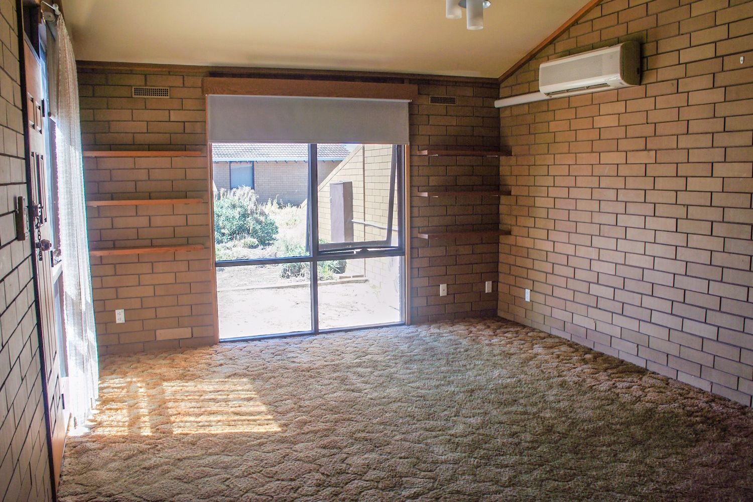 10 / 15 Begg Street, Horsham