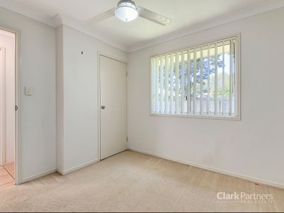 16 Bishop Court, Lawnton