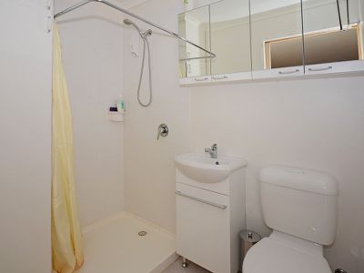 2 CHARLEVILLE STREET, Point Vernon
