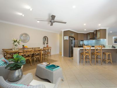 1 / 5 Caryota Place, Forster