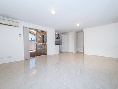 4 / 113-115 Renou Street, East Cannington