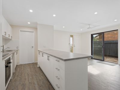 2 / 20 Morinda Way, Labrador