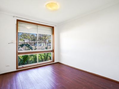 27 Dorset Close, Wakeley