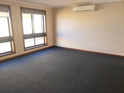 Unit 2 / 1 Branton Road, Hoppers Crossing