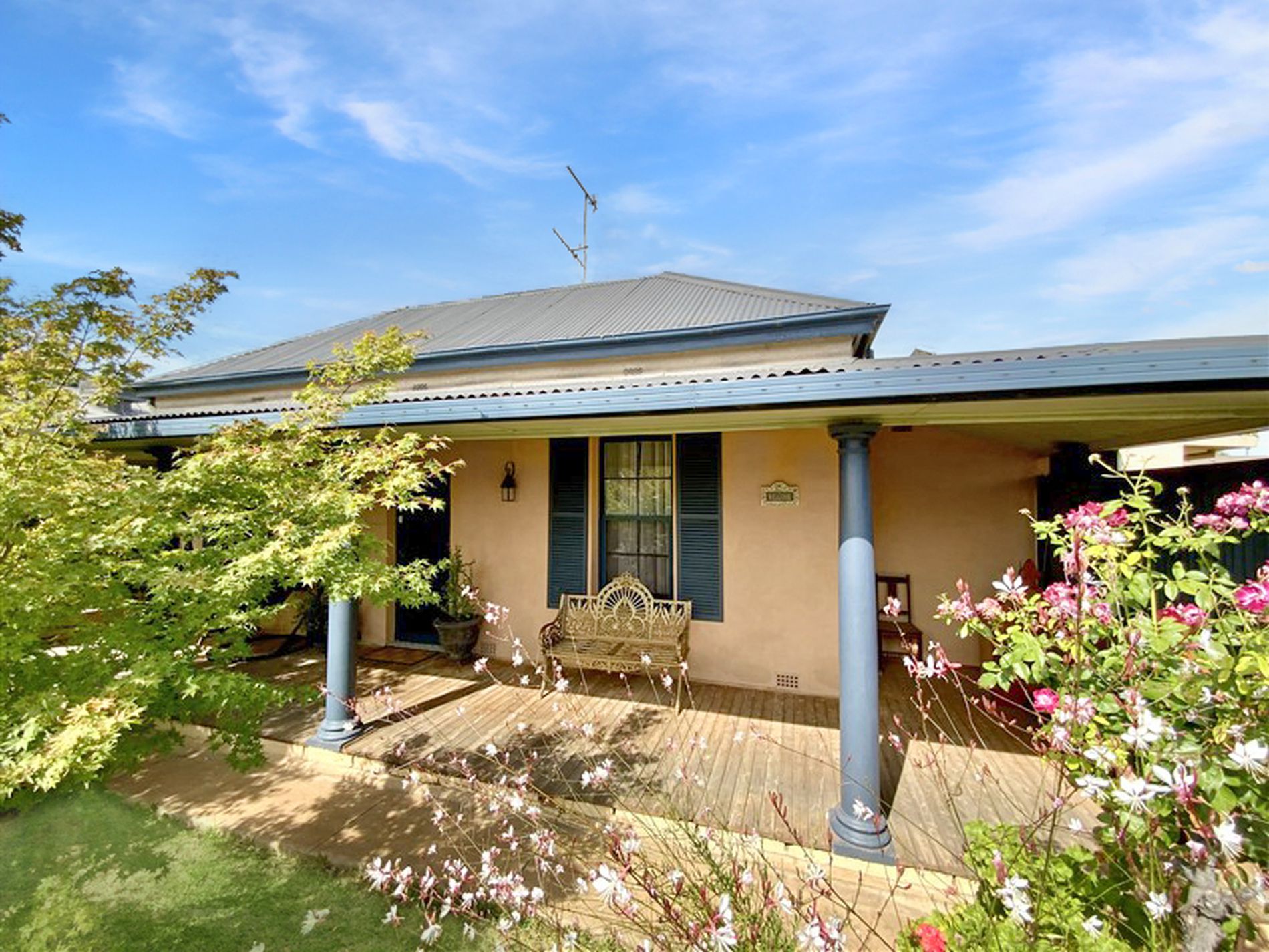 22 Battye Street, Forbes