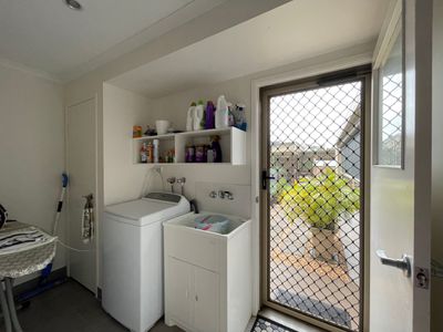 8 Eyre Court, Urraween