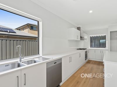 9 Red Cottonwood Road, Huntley