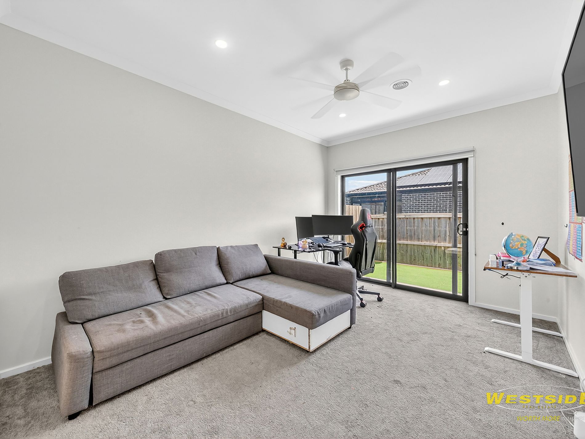 12 Orlov Street , Aintree