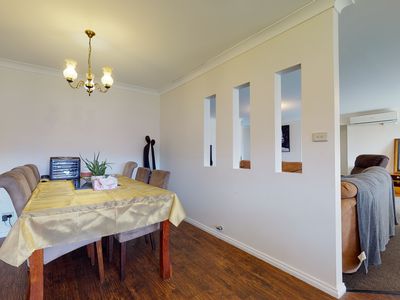 8 Doncaster Avenue, Dubbo