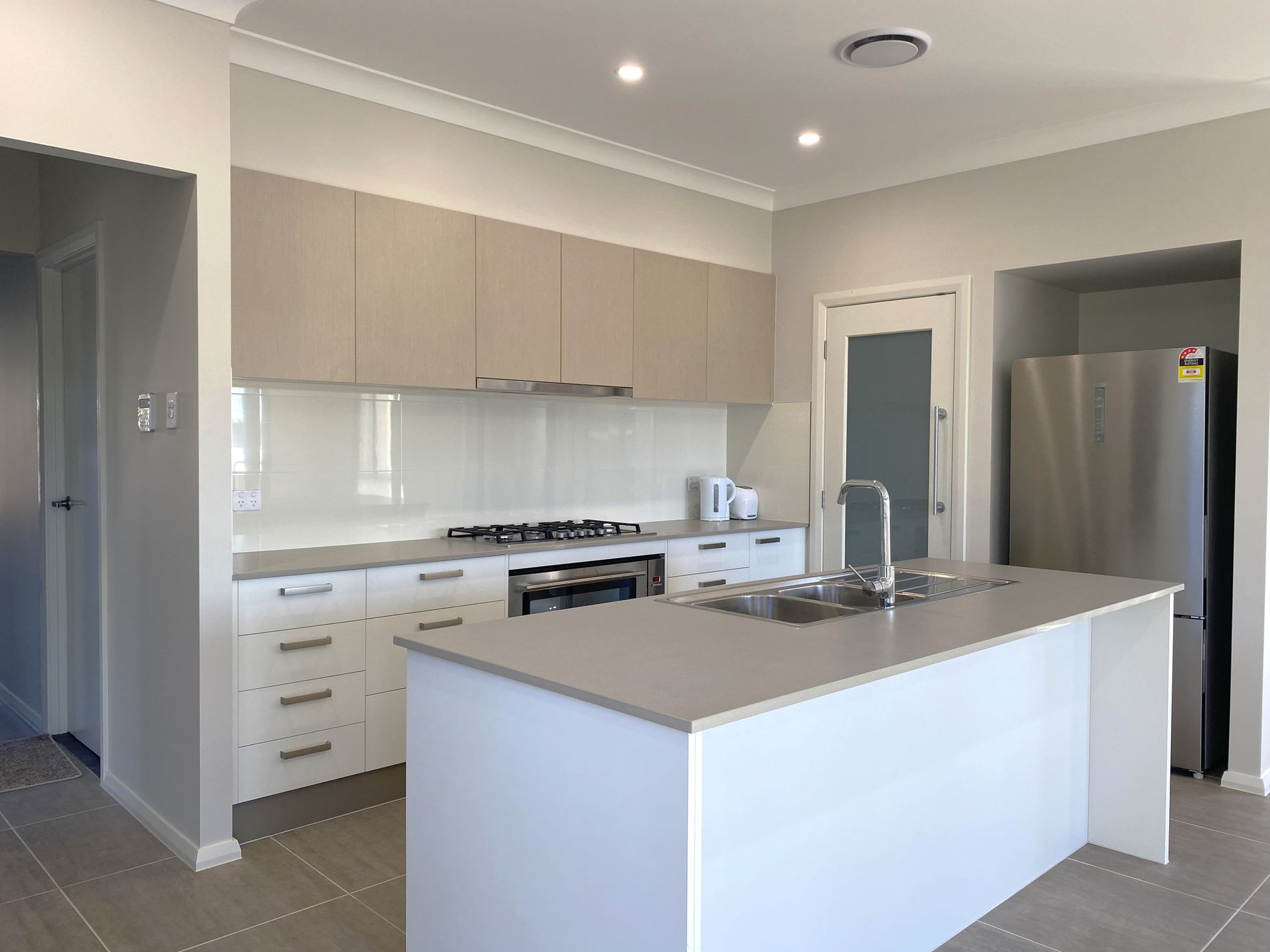 16 Mirida Drive, Dolphin Point