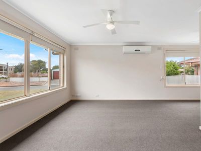 18 Lyndhurst Road, Seaford