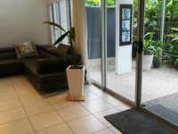 10 Grand Pde, Kawana Island