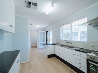 41 Wanbrow Way, Duncraig