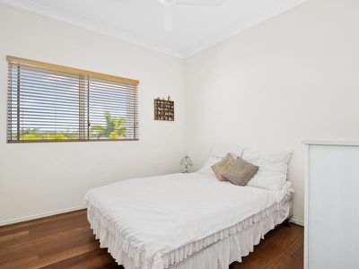 76 / 88 Limetree Parade, Runaway Bay