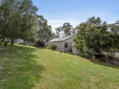 15 Pine Lodge Road, Glen Huon