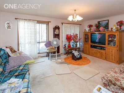 3 Poinciana Crescent, Kawungan