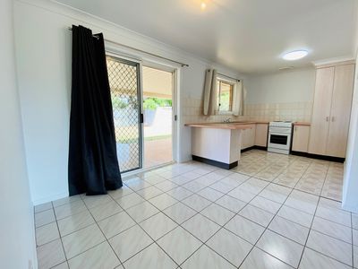82 Sturt Circle, Dubbo