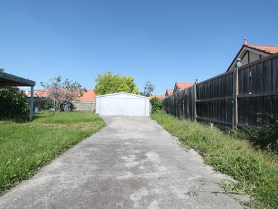2 Earlstown Road, Oakleigh