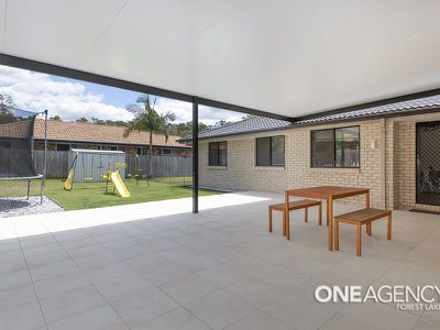 1 Merganser Pl, Forest Lake