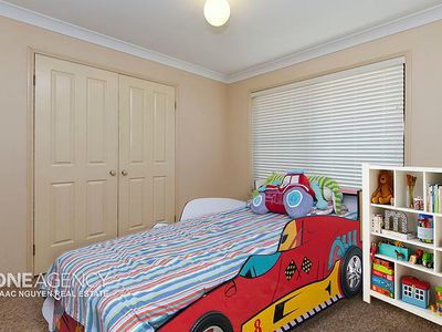9 Newton Pl, Wacol